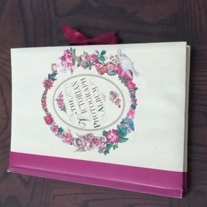 1999 Vintage Victorian Photograph Photo Album Book